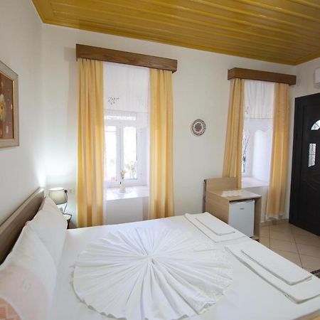 The Mosaic House - Shtepia Me Mozaik Ξενοδοχείο Πρεμετή Εξωτερικό φωτογραφία